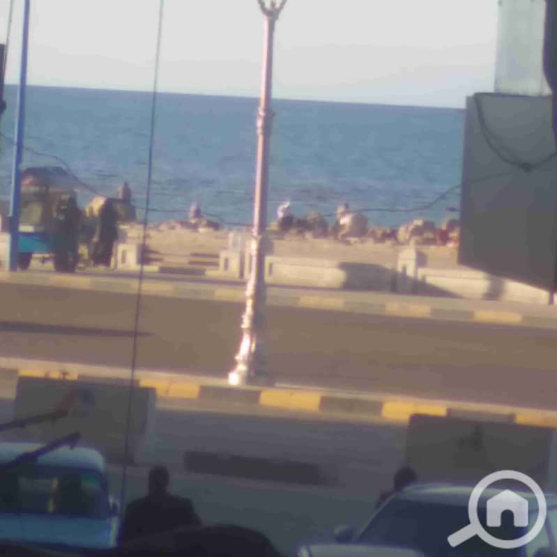 1000274424. jpg 1000274424. jpg