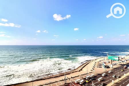 شقة 3 غرف نوم للايجار في الإبراهيمية، الإسكندرية - IMG-20251226-WA0061. jpg