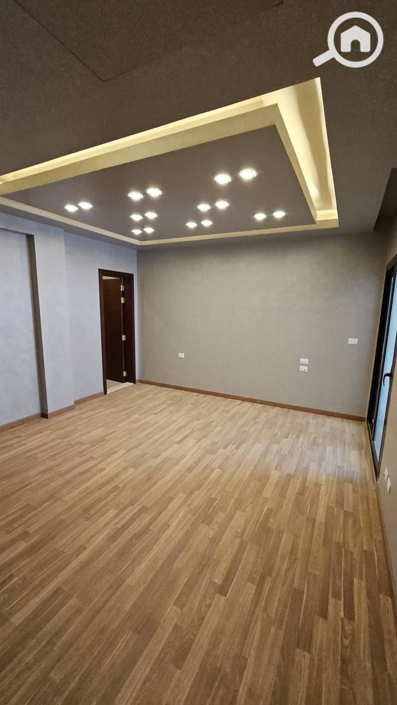 5 WhatsApp Image 2025-12-26 at 08.38. 59 (1). jpeg