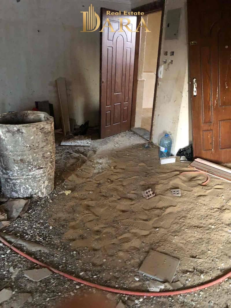 15 54bf5006-206e-43dc-a3ed-ddcdf748b9ea. jpg