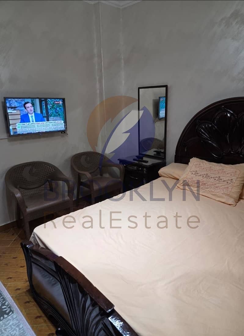 14 8f11b043-25f8-42dc-ba9a-c25bba7fafa4. jpeg