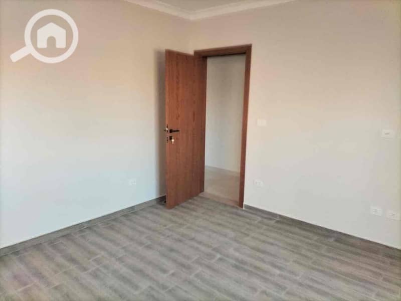 3 3adbd81d-c961-42ba-a7c4-f7fb17947b6a. jpg