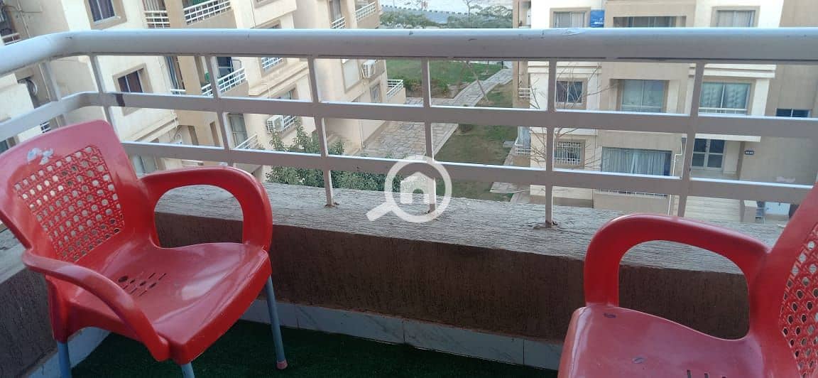 4 32b495ff-0f7d-40c0-9d59-94fbde1414ce. jpg