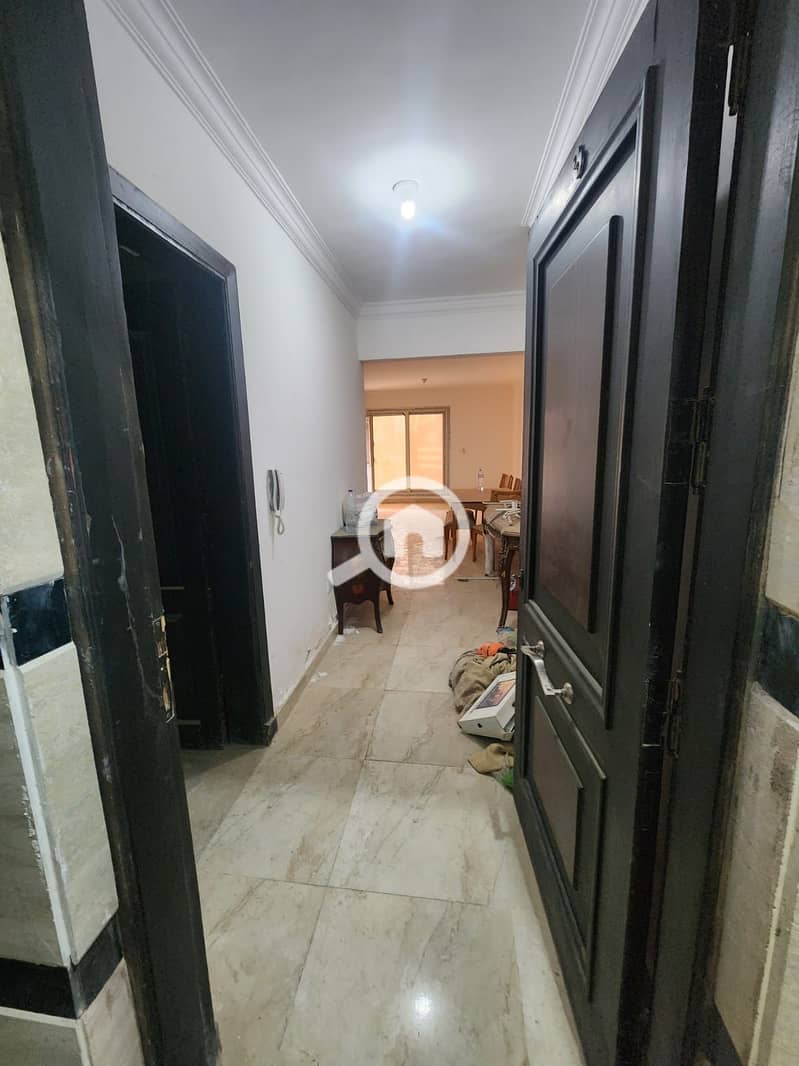 4 33a4e3a7-5e2b-4dde-84fd-15574ba64cbc. jpeg