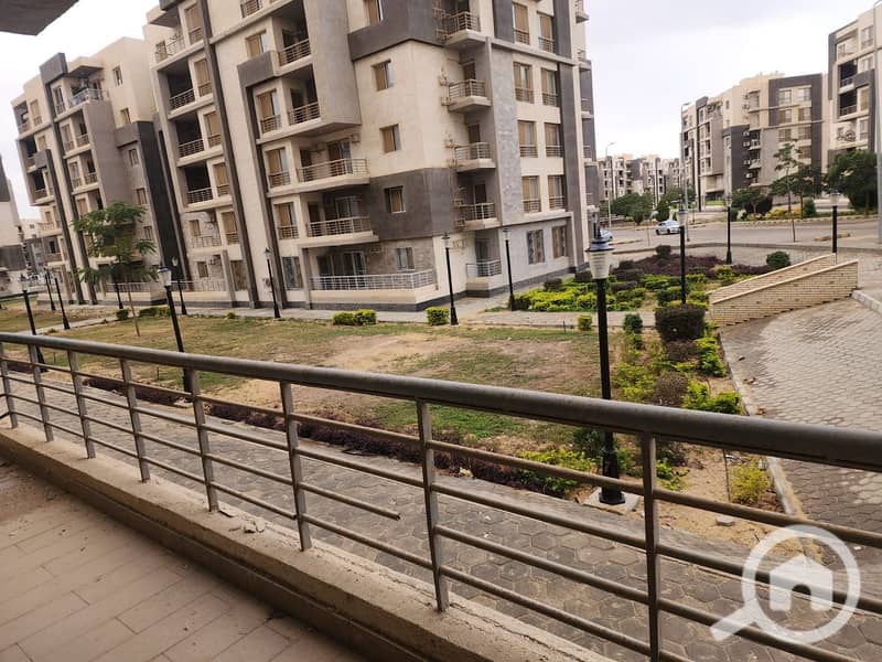 8 22579ba5-99de-4ba2-8c0a-361f36f9403e. jpeg