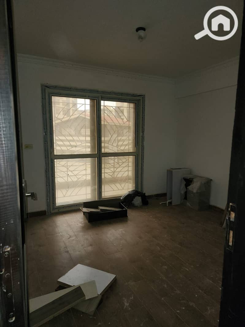 10 71973d5e-5936-4ad6-9bc6-efb57abd394d. jpeg