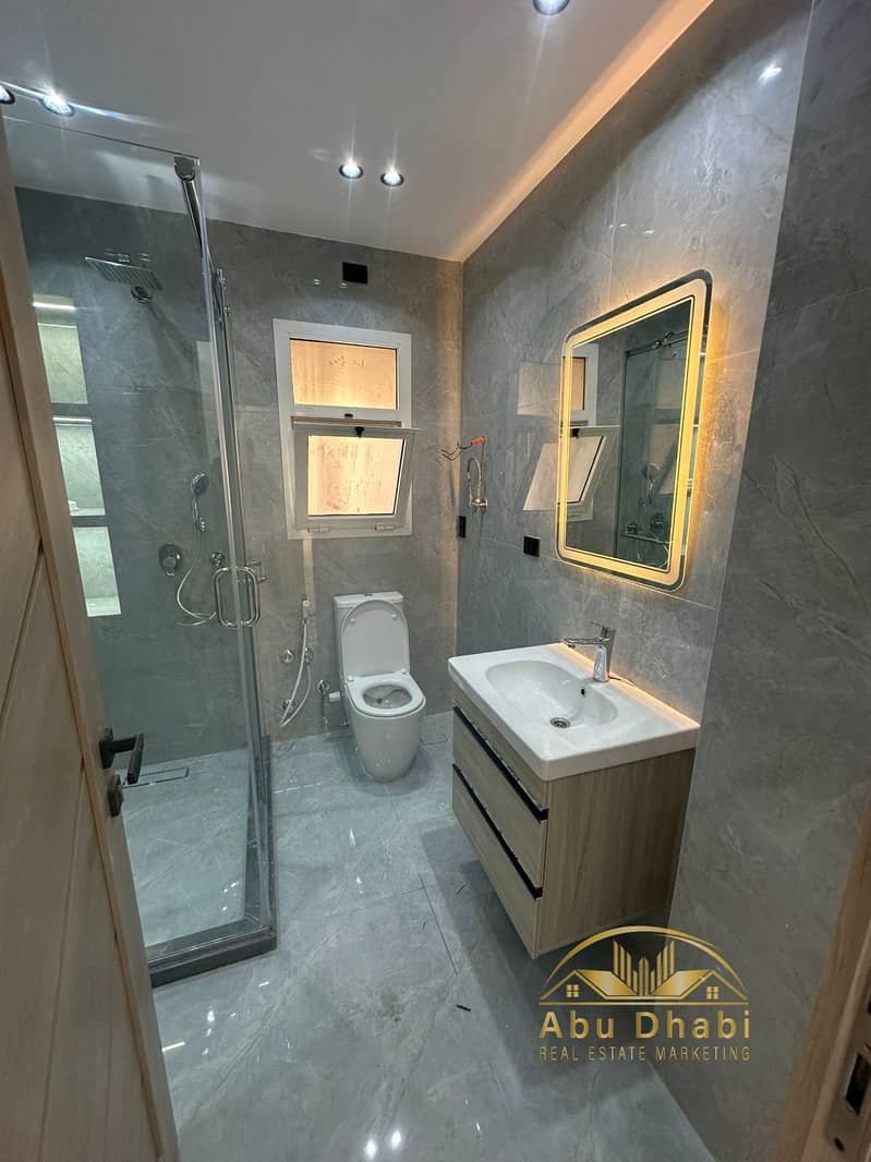 7 f275d84b-11b8-4189-8c79-c2044ecde29a. jpg