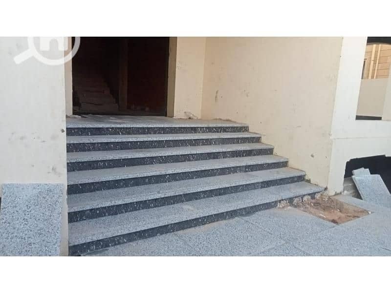 11 c72ec129-d62b-4d59-9df3-248ee66db0aa. jpg