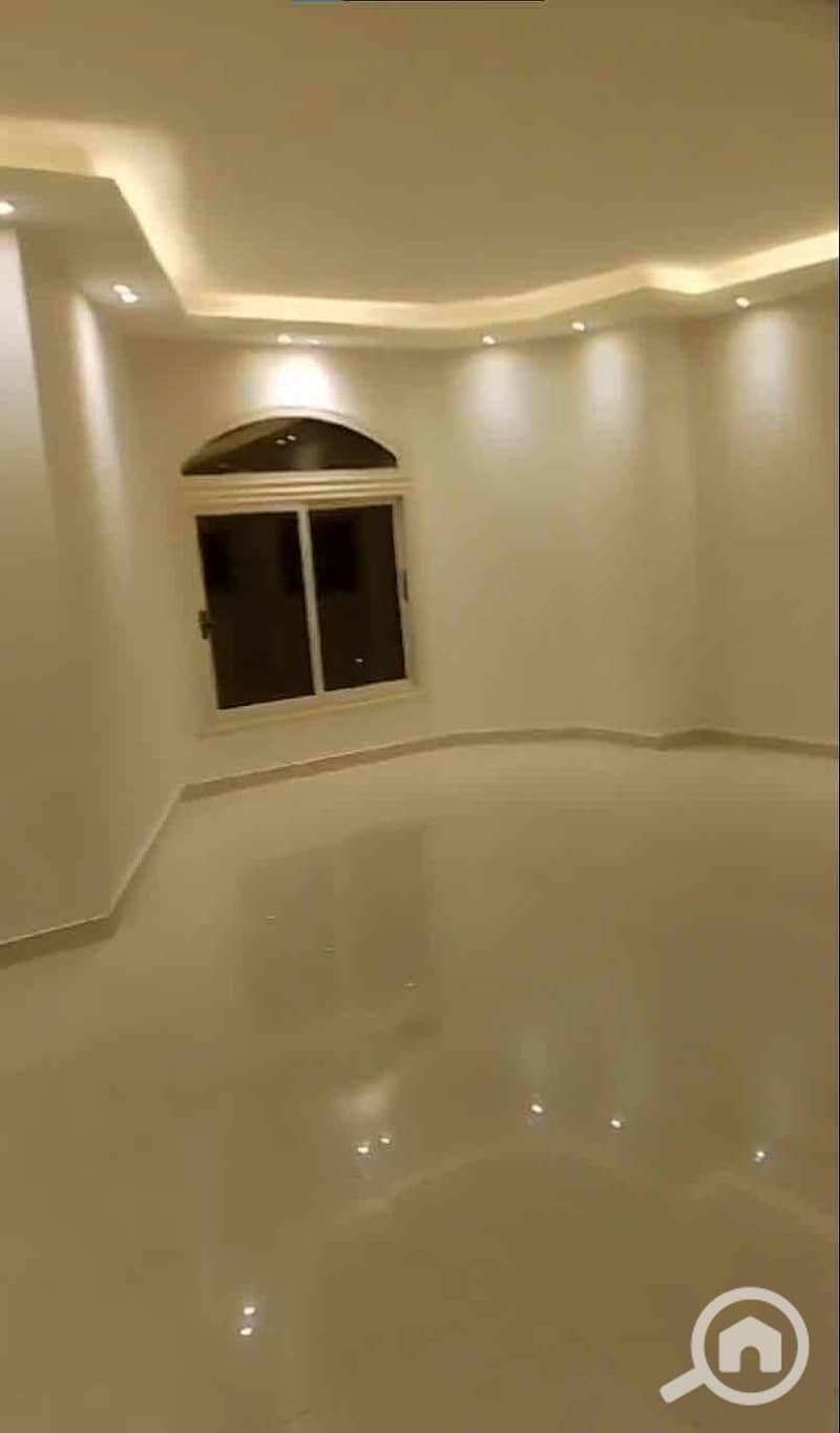 2 7cfbd329-bd08-4a5a-b66d-aa5bf8763383. jpg