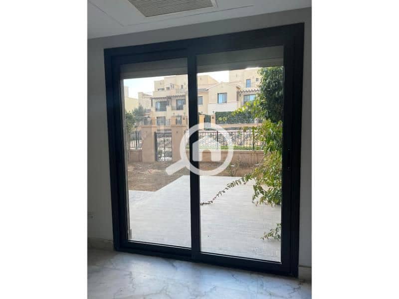 11 54061003-e0ee-4b6d-92ae-4f3b795ce987. jpg