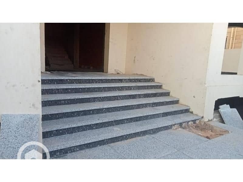 11 c72ec129-d62b-4d59-9df3-248ee66db0aa. jpg