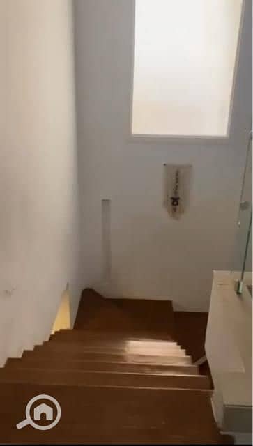 8 9e6b4fd5-181e-478e-b2a9-1399574554a9. jfif. jpg