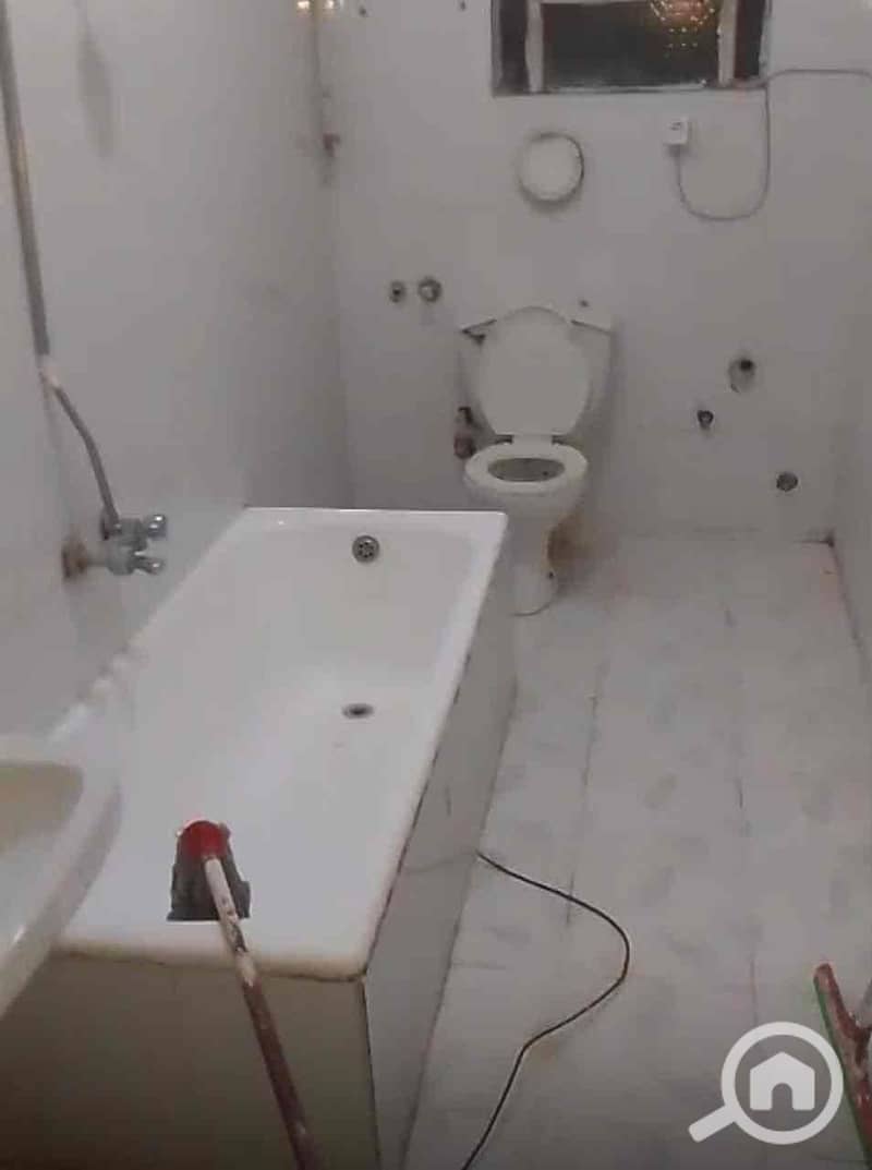 4 cceec3f3-db8f-47bc-88ce-bff1a3c25d29. jpg