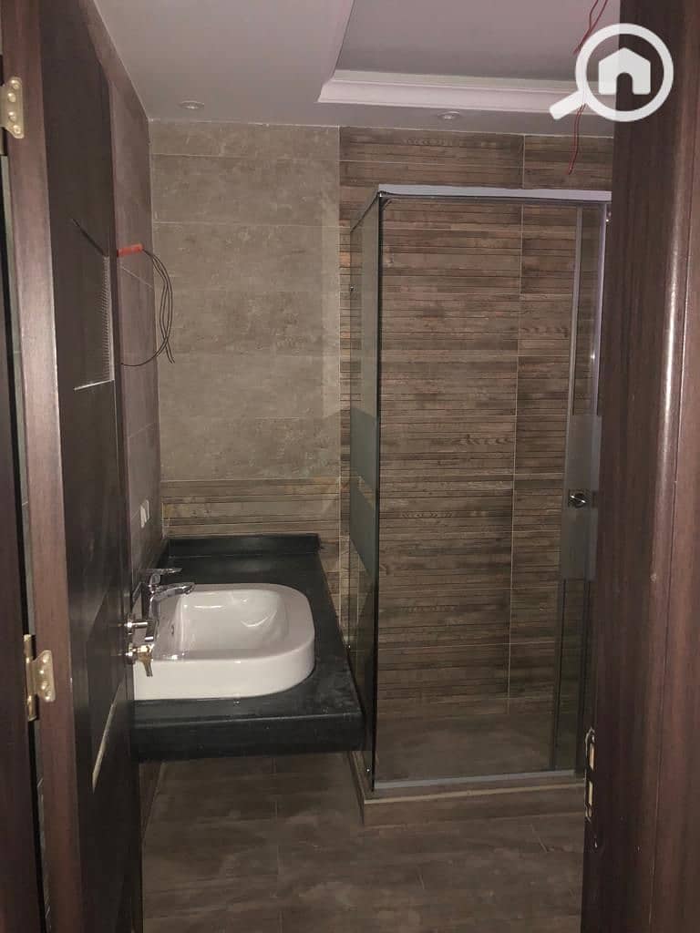 3 2be3bf89-2ae3-496a-975e-d27c22fc5f3a. jpg