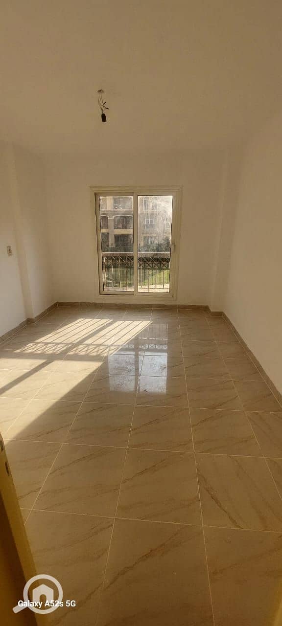 11 fe21c54c-b8b1-472f-9a28-20ed57d20840. jpg