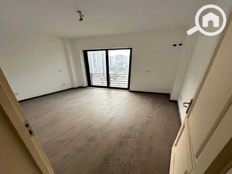 5 WhatsApp Image 2025-02-10 at 5.16. 37 PM. jpeg