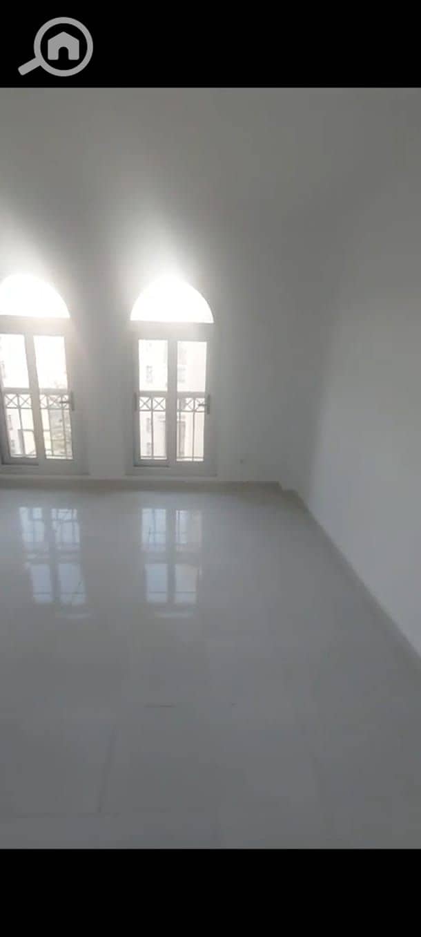 10 164651ab-4b59-4cdb-9b02-d9101571f78d. jpg