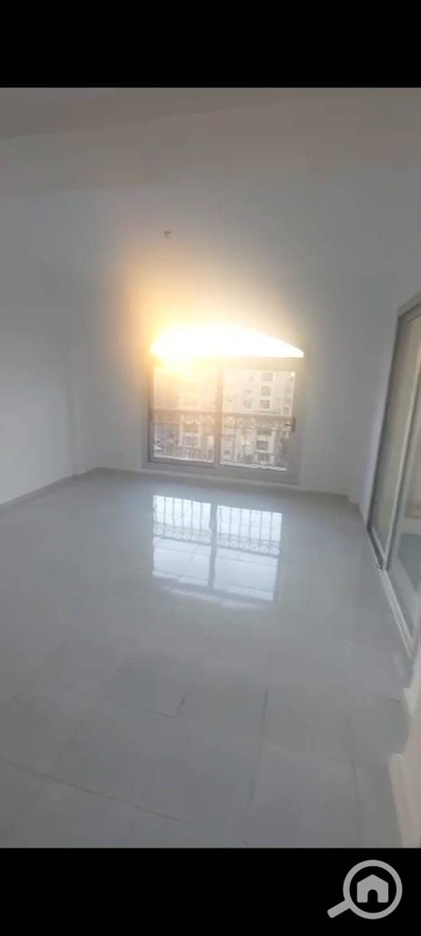 12 a1550077-c6e9-4a7c-9f6f-9e0f1d18d0ab. jpg