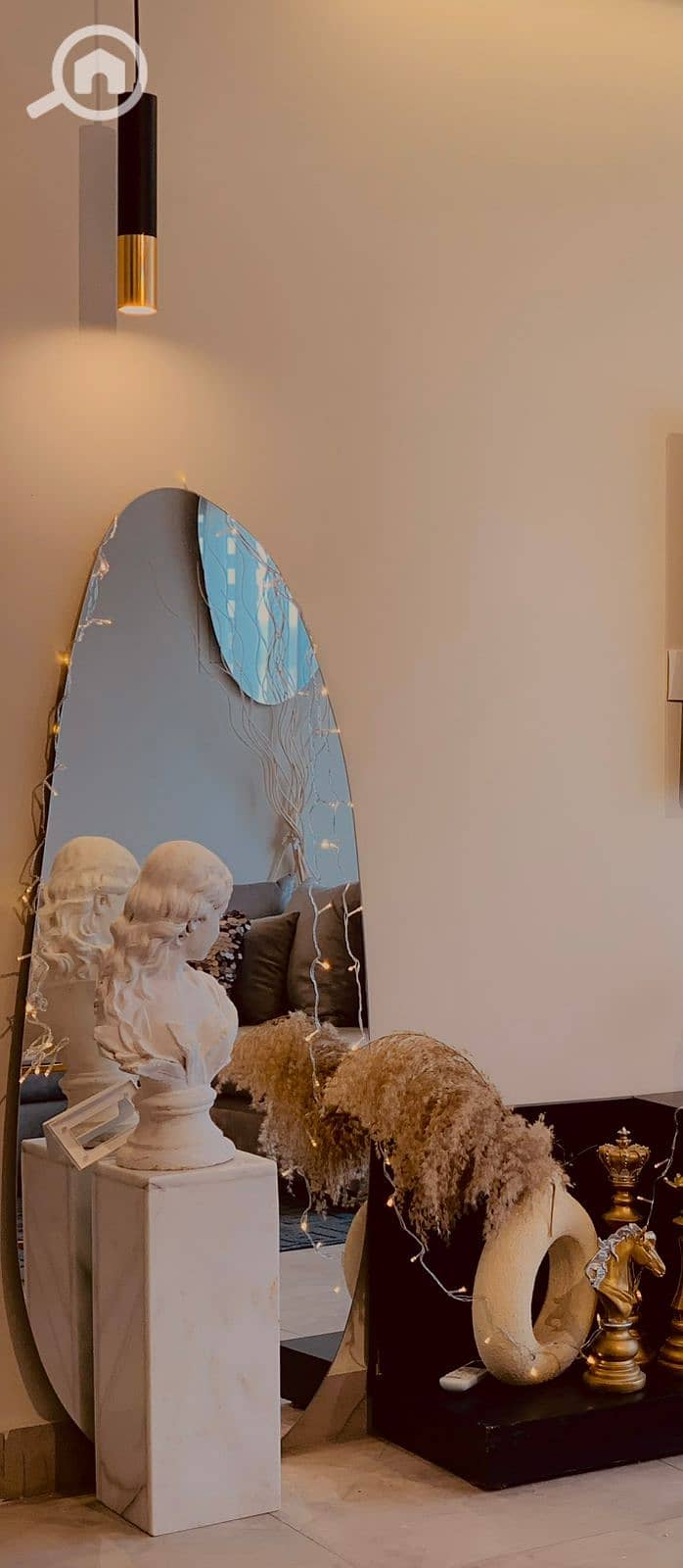 2 3cc3ed81-11c8-45f7-82e7-8677b4d633dd. jpeg