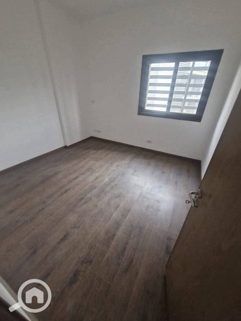 5 cea824c7-a2ad-42bf-9259-f906b1a8b0a3. jpg