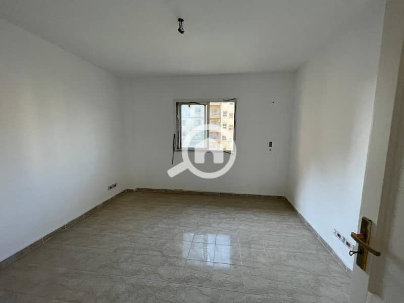 3 49b0dc5b-7db8-4d37-a7d3-4e21bb29786b. jpg