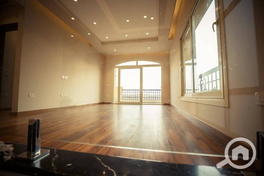 6 605380007_896452969584632_7456241815801927841_n. jpg