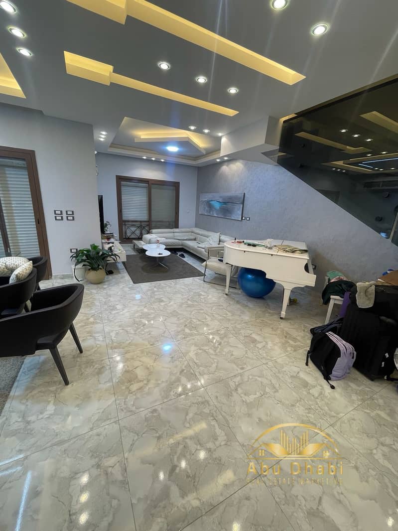 9 88e73cff-143b-40bd-9a31-6316448f0756. jpg