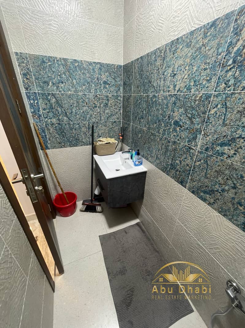 14 7501774f-69d5-4493-8a07-d5741d41b26a. jpg