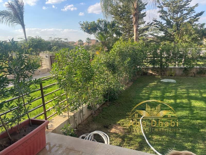 18 4ee3bb71-7510-49db-b7ee-90dbb8cd5d39. jpg