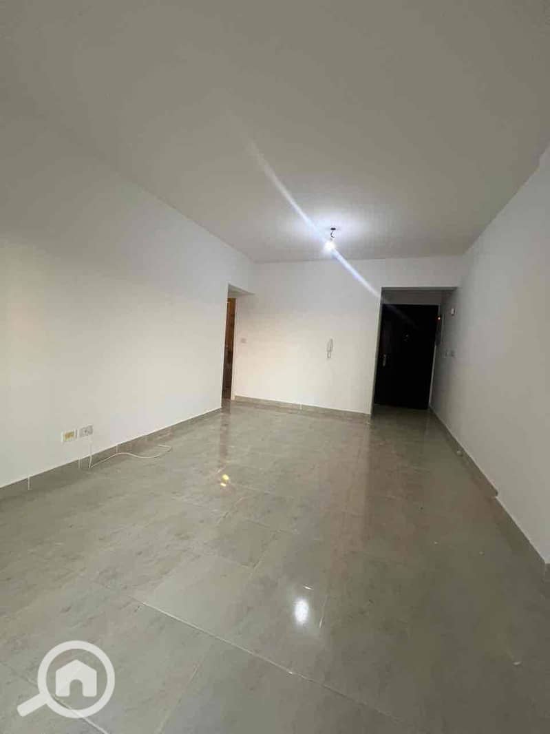 2 9c11e525-50bb-45e1-ae17-8944f5d425ff. jpg