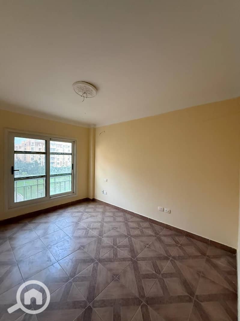 13 f9a7f443-641e-4c93-8469-04eba0a2a000. jpg