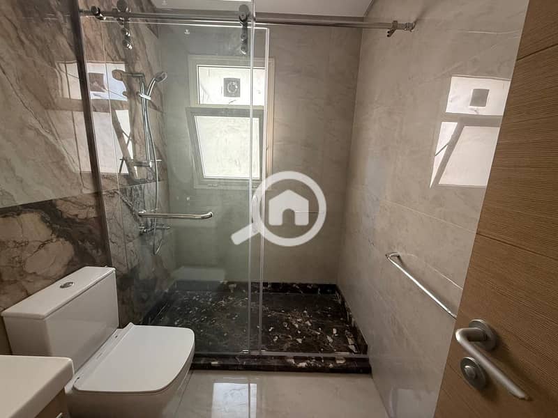 5 badad696-5dee-4d1d-8dfb-746726796d1b. jpg