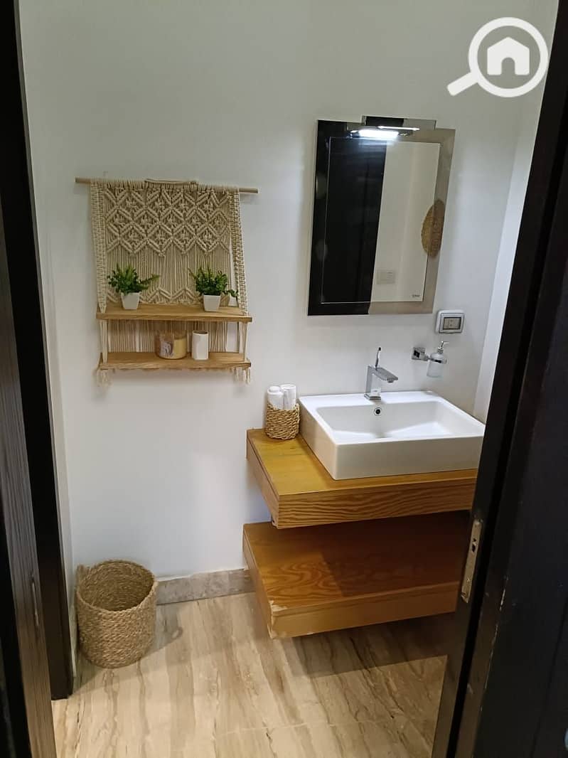 13 motion_photo_5406547460418505607. jpg