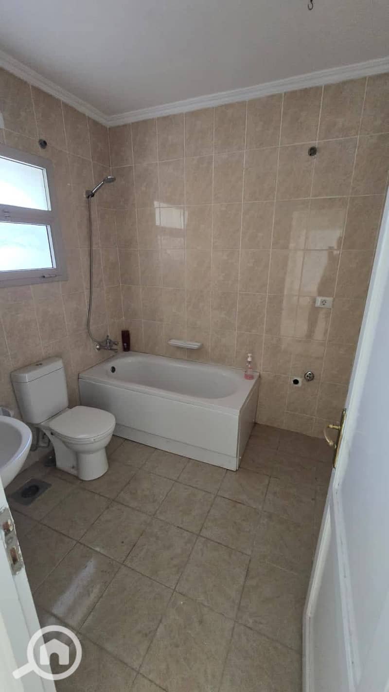 12 491942379_2184022225391555_2877686745327677838_n. jpg