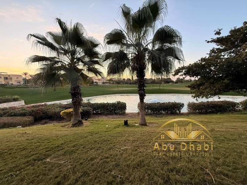 2 cb61d93b-b59b-453b-a16d-dfdbd5a83092. jpg