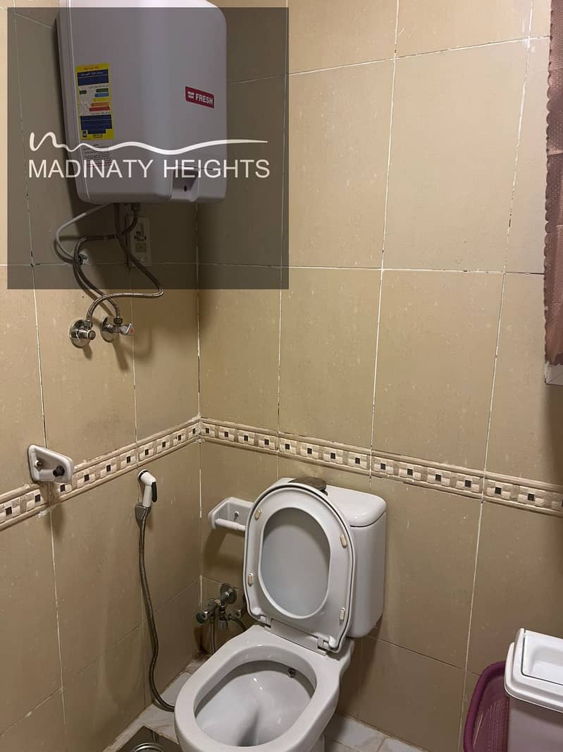 17 WhatsApp Image 2025-12-25 at 5.18. 10 PM677. jpeg