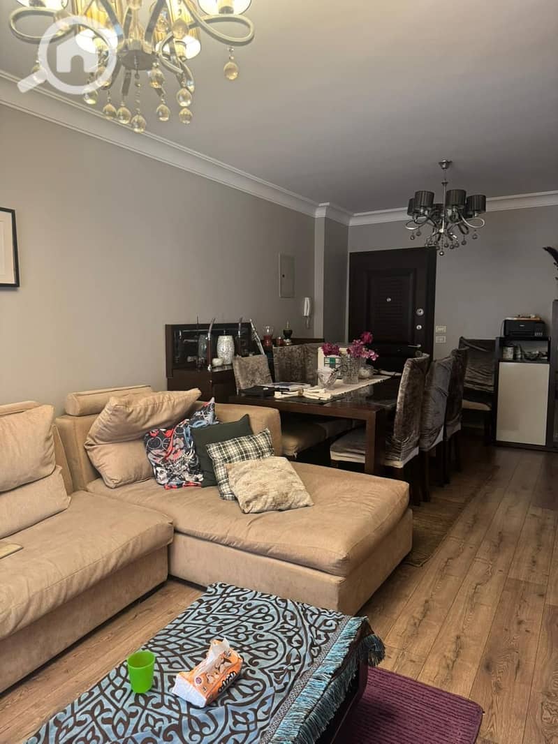 11 f91c5e44-f274-4587-b348-fa836be8dc55. jpg