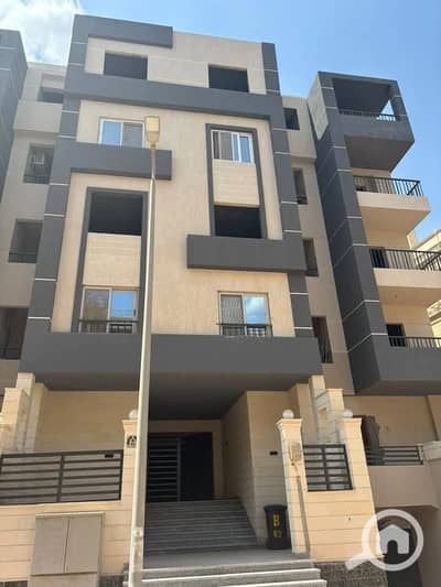 3 Bedroom Apartment for Sale in Sheikh Zayed, Giza - IMG-20251223-WA0053. jpg