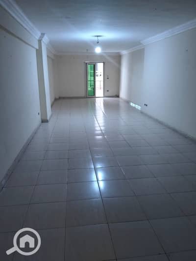 شقة 3 غرف نوم للايجار في الإبراهيمية، الإسكندرية - IMG-20251226-WA0193. jpg