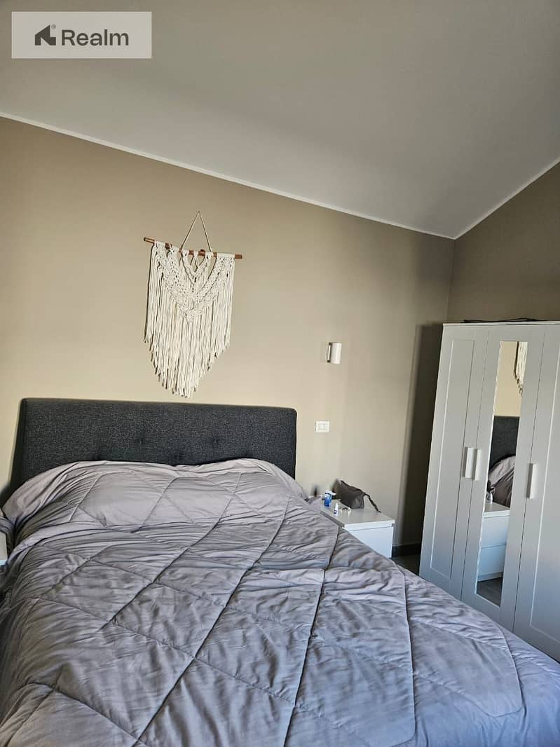 12 WhatsApp Image 2025-10-22 at 20.00. 03_d2042583. jpg