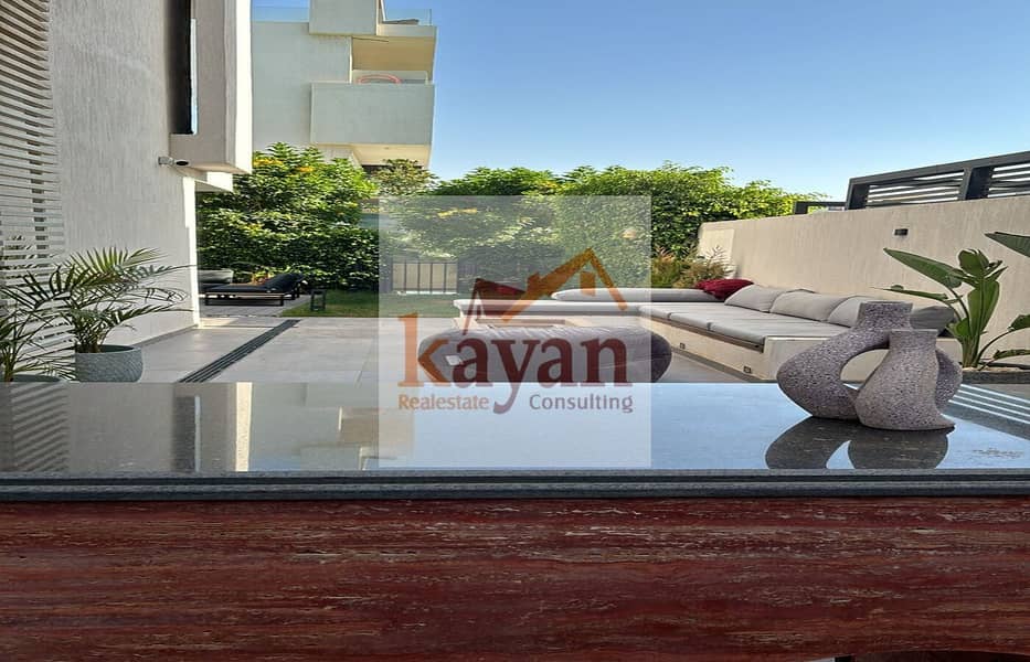 5 047b5a4d-1889-4476-9b9c-3b91ca6881a9. jpg