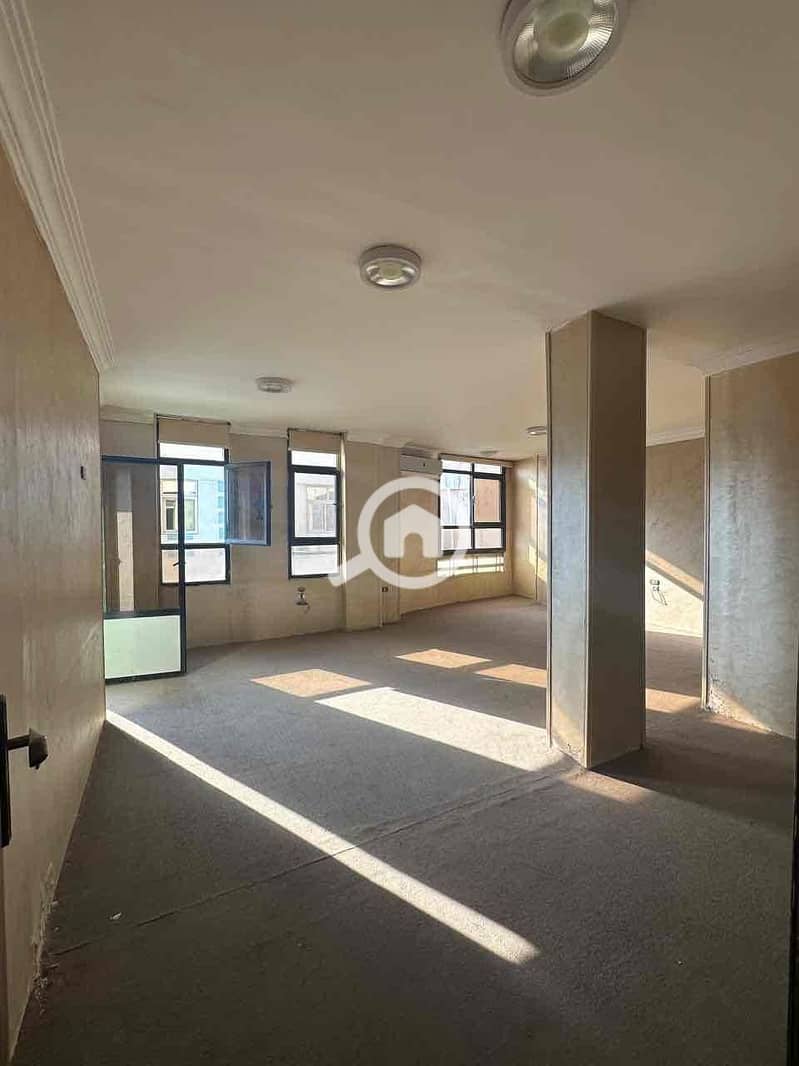 3 cd9e5da6-7880-4b4b-831a-2cb7d78a1713. jpg