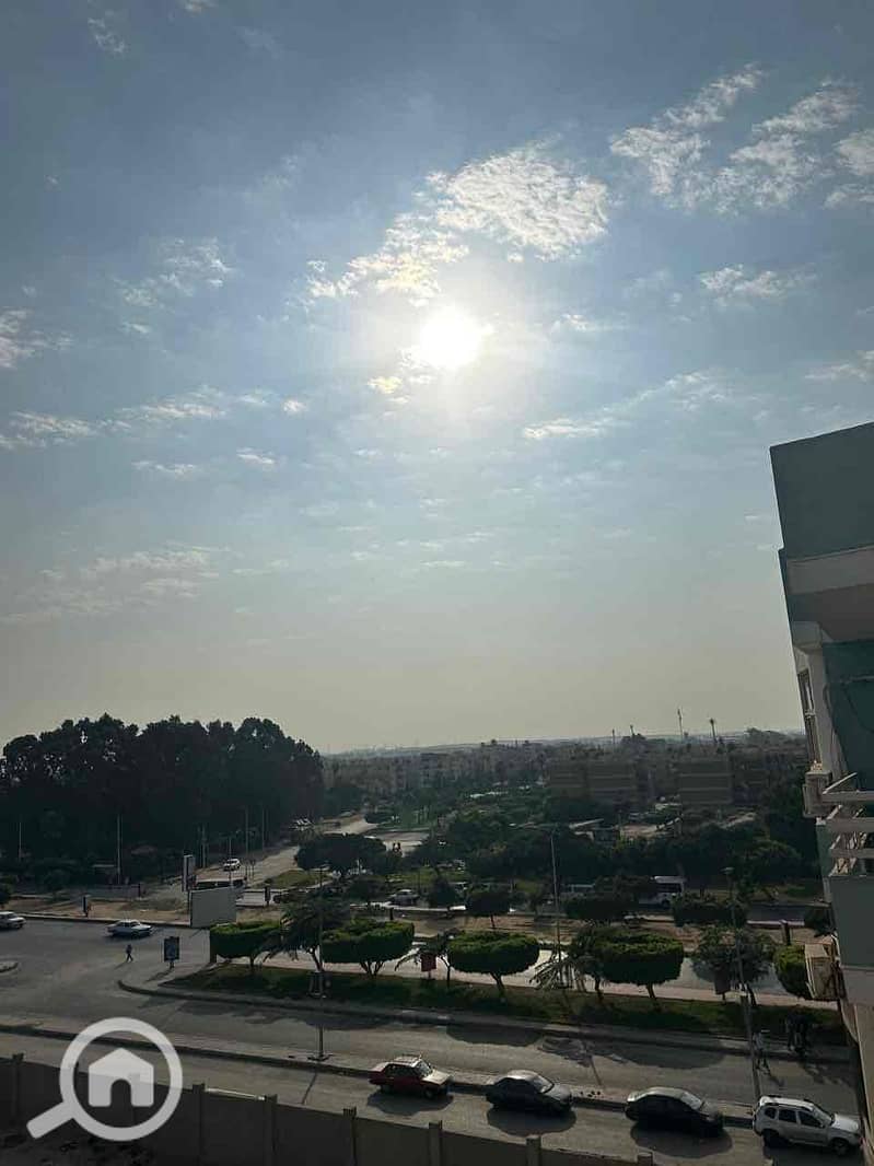 6 639a17d7-2554-4cd5-8c0c-26e0f0835b66. jpg