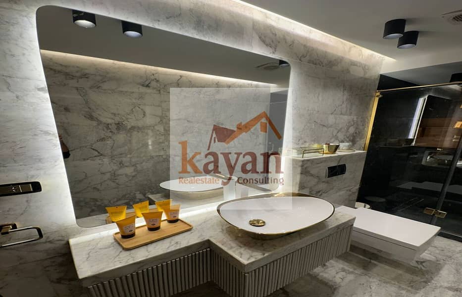 9 3458eff8-a9f3-4474-9e94-99d508e60a80. jpg