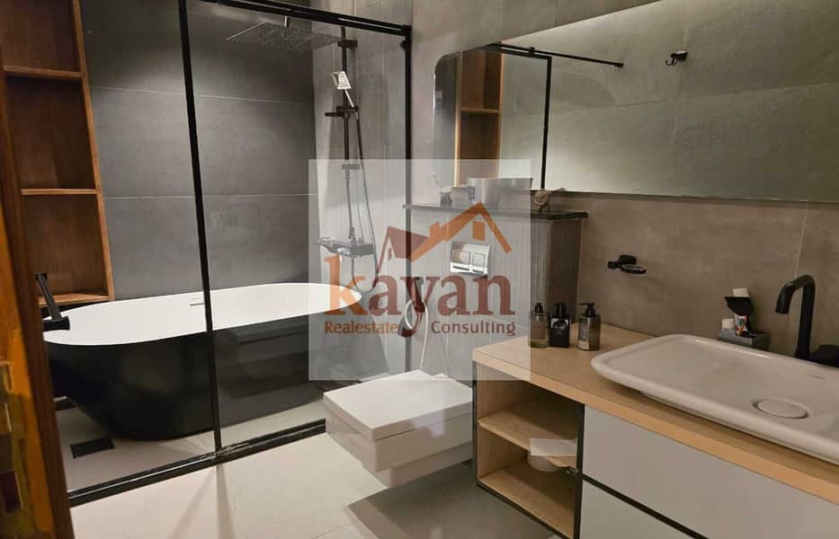 11 e20b08e9-40e7-4cf2-be57-ef1a0bf31630. jpg