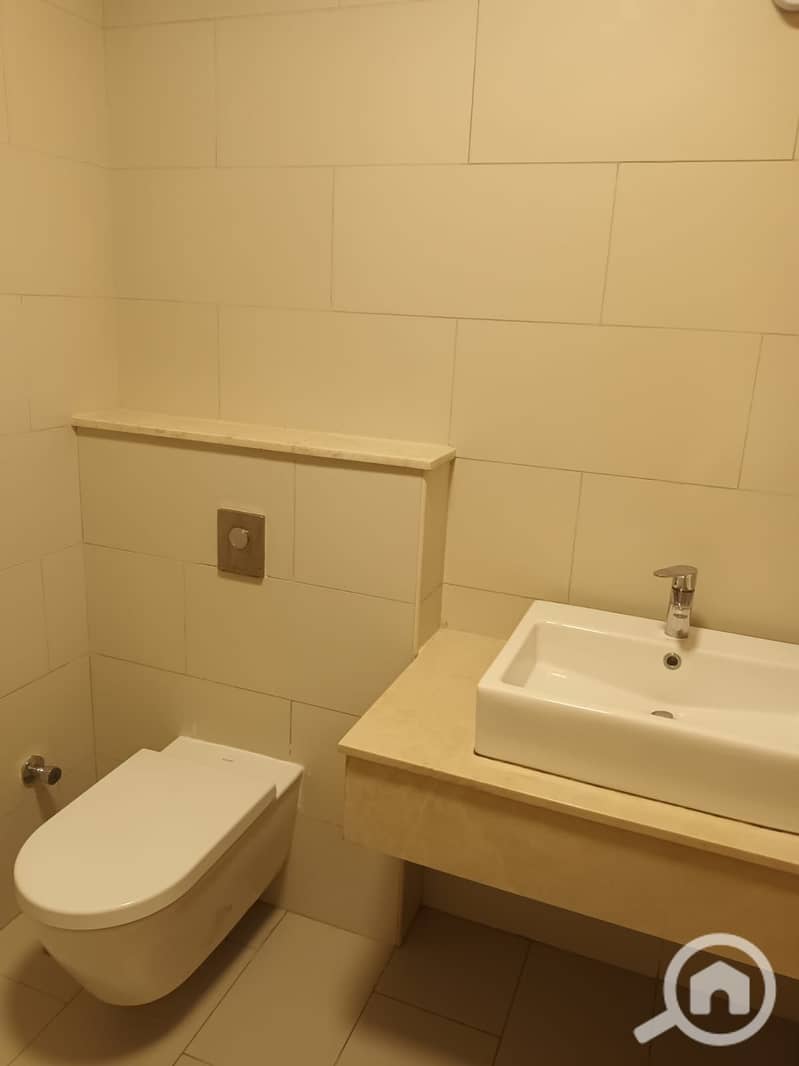 10 c96df090-927d-4231-9f27-ce9cfd773107. jpeg