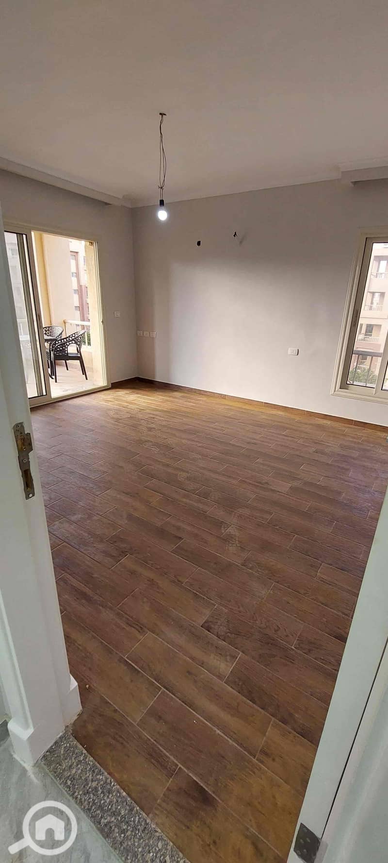 4 5ce30b3d-efdf-4b72-a76a-3222d0466c29. jpg