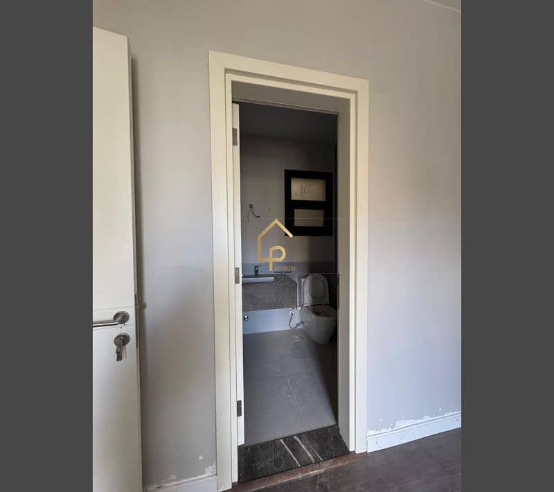 5 WhatsApp Image 2025-12-10 at 12.16. 01 PM. jpg