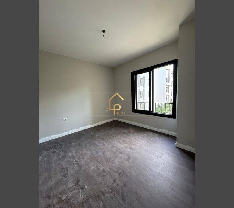 10 WhatsApp Image 2025-12-10 at 12.16. 10 PM (1). jpg