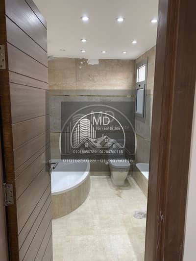 مکتب  للايجار في رشدي، الإسكندرية - IMG-20251224-WA0191. jpg